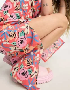 ASOS MADE IN KENYA - Vestito Con Spalline Sottili E Spacchi Rosso Con Stampa Di Rose -Vendite ASOS Maternity || RIVER ISLAND || Monki 200897994 4