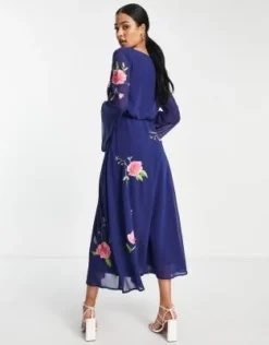ASOS DESIGN Tall - Vestito Midi Blu Navy Con Ricamo A Fiori E Bottoni Allacciato Sul Davanti -Vendite ASOS Maternity || RIVER ISLAND || Monki 200932036 2