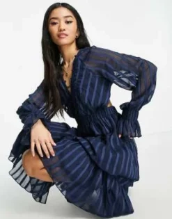 ASOS DESIGN Curve - Vestito Midi In Raso Blu Navy A Righe Con Maniche A Campana E Bottoni -Vendite ASOS Maternity || RIVER ISLAND || Monki 201694407 4