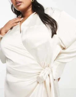 Pretty Lavish Curve - Ronnie - Vestito Midi A Portafoglio In Raso Color Ostrica -Vendite ASOS Maternity || RIVER ISLAND || Monki 202318394 3