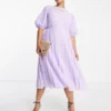 ASOS DESIGN Curve - Vestito Midi Accollato A Pieghe Con Maniche A Sbuffo In Plumetis A Spina Di Pesce Color Lavanda