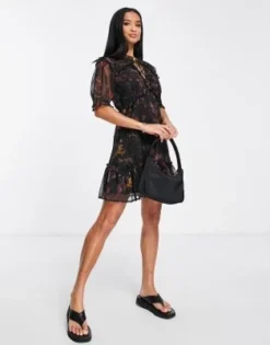 Topshop Petite - Vestito Corto Nero Con Stampa A Fiori E Volant -Vendite ASOS Maternity || RIVER ISLAND || Monki 202766737 4