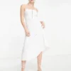 ASOS DESIGN Tall - Vestito Da Giorno Midi In Pizzo Bianco Con Spalline Sottili E Gancetti
