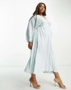 ASOS DESIGN Curve - Vestito Lungo Testurizzato Con Scollo Profondo E Maniche Ad Ali Di Pipistrello Blu -Vendite ASOS Maternity || RIVER ISLAND || Monki 202932873 4