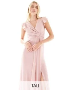 TFNC Tall - Vestito Lungo Da Damigella Color Cipria Con Maniche Con Volant