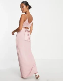 TFNC Petite - Vestito Da Damigella Con Scollo Ad Anello E Bottoni Sul Retro Cipria Tenue -Vendite ASOS Maternity || RIVER ISLAND || Monki 203080380 4