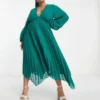 ASOS DESIGN Curve - Vestito Midi Verde Bosco Plumetis A Pieghe Con Davanti A V E Finiture