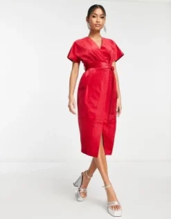 Closet London - Vestito Midi Allacciato In Vita In Velluto Rosso Con Maniche A Kimono