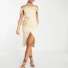 ASOS DESIGN - Vestito Midi Con Scollo Bardot E Spalle Scoperte In Raso Color Oro