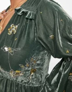 ASOS DESIGN Curve - Vestito Midi A Balze Arricciato In Velluto Verde Decorato A Fiori -Vendite ASOS Maternity || RIVER ISLAND || Monki 203472108 2