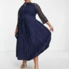 Little Mistress Plus - Vestito Al Polpaccio Blu Navy Con Dettagli In Pizzo