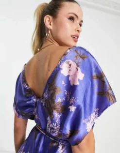 ASOS DESIGN Tall - Vestito Midi In Raso Viola A Fiori Grandi Con Maniche Ad Ali Di Pipistrello -Vendite ASOS Maternity || RIVER ISLAND || Monki 203608486 3