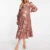 ASOS Maternity ASOS DESIGN Maternity - Vestito Midi Con Dettagli Metallizzati E Maniche A Sbuffo Color Ruggine Allacciato Sul Retro