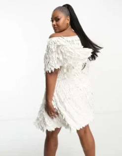 ASOS DESIGN Curve - Vestito Corto Bianco Con Spalle Scoperte E Decorazione Con Piume