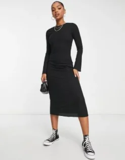 New Look - Vestito Midi Nero A Coste Con Maniche Svasate E Fondo Ondulato
