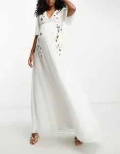 Hope & Ivy Maternity - Vestito Lungo Color Crema Decorato Con Scollo Profondo E Maniche Con Volant -Vendite ASOS Maternity || RIVER ISLAND || Monki 203989500 3