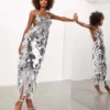 ASOS Edition - Vestito Midi Con Paillettes Quadrate Color Argento