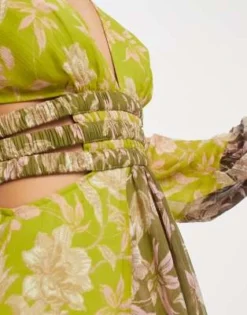 ASOS DESIGN - Vestito Midi Arricciato In Vita Con Maniche A Campana A Fiori Misti -Vendite ASOS Maternity || RIVER ISLAND || Monki 204033038 3