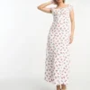 ASOS DESIGN - Vestito Da Giorno Midi Arricciato Con Maniche Ad Aletta Bianco Con Stampa Con Ciliegie