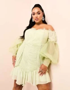 ASOS LUXE Curve - Vestito Corto Arricciato In Pizzo Verde Con Maniche A Sbuffo Trasparenti E Scollo Bardot