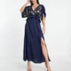 ASOS DESIGN Tall - Vestito Midi In Raso Blu Navy Ricamato Con Volant In Vita