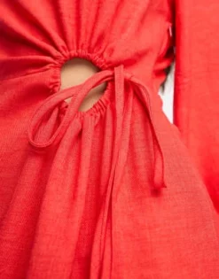 ASOS DESIGN Petite - Vestito Midi A Maniche Lunghe Corallo Con Cut-out In Vita -Vendite ASOS Maternity || RIVER ISLAND || Monki 204176507 3