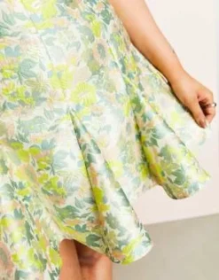 ASOS LUXE Curve - Vestito Corto Con Maniche A Sbuffo E Coppe A Fiori Jacquard Con Dettaglio Godet -Vendite ASOS Maternity || RIVER ISLAND || Monki 204184368 3