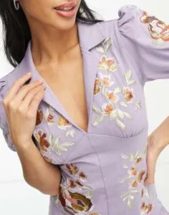 ASOS DESIGN Petite - Ultimate - Vestito Da Giorno Midi Lilla Con Colletto E Ricamo A Fiori -Vendite ASOS Maternity || RIVER ISLAND || Monki 204184778 4