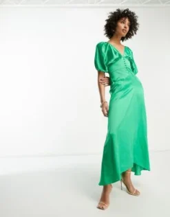 ASOS DESIGN Tall - Vestito Midi Con Fondo Asimmetrico In Raso Verde Smeraldo Con Bottoni E Maniche Ad Ali Di Pipistrello -Vendite ASOS Maternity || RIVER ISLAND || Monki 204223170 4