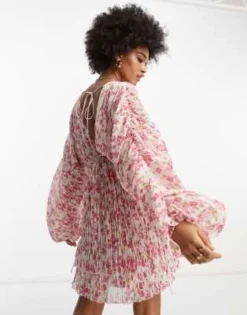 ASOS DESIGN Tall- Vestito Corto A Trapezio Rosa A Fiori Con Micro Pieghe E Maniche Ad Ali Di Pipistrello -Vendite ASOS Maternity || RIVER ISLAND || Monki 204247782 4