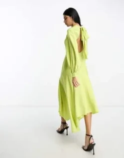 ASOS DESIGN - Vestito Al Polpaccio Color Lime Accollato E Allacciato Dietro Con Fondo Asimmetrico E Apertura A Goccia Sul Davanti