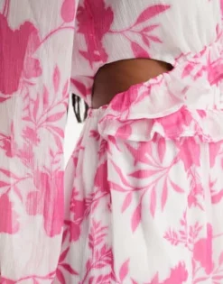 In The Style - Vestito Midi In Chiffon Bianco E Rosa A Fiori Con Cut-out Sul Lato -Vendite ASOS Maternity || RIVER ISLAND || Monki 204332652 4