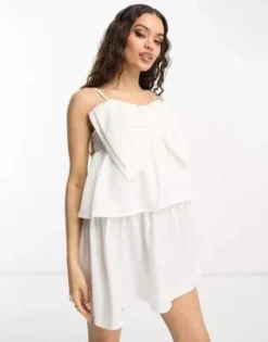 Esclusiva Pieces Petite - Bride To Be - Vestito Corto Bianco Con Spalline Sottili E Fiocco -Vendite ASOS Maternity || RIVER ISLAND || Monki 204345855 3