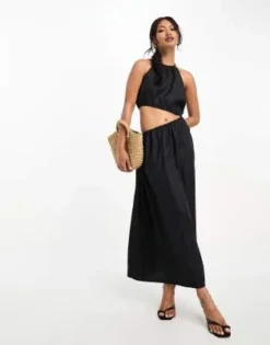 Pretty Lavish - Vestito Nero Con Cut-out E Gonna Al Polpaccio