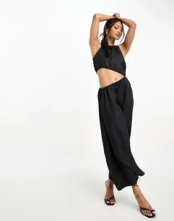 Pretty Lavish - Vestito Nero Con Cut-out E Gonna Al Polpaccio -Vendite ASOS Maternity || RIVER ISLAND || Monki 204354072 4