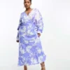 ASOS DESIGN Curve - Vestito Midi A Portafoglio In Viscosa Con Stampa Floreale Mista E Maniche Ad Ali Di Pipistrello