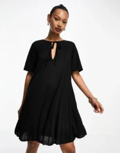 ASOS DESIGN - Vestito Corto A Trapezio Nero A Pieghe Con Maniche Corte -Vendite ASOS Maternity || RIVER ISLAND || Monki 204546585 3