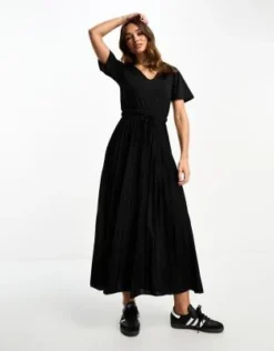 ASOS DESIGN - Vestito Midi A Pieghe Nero Con Scollo A V Allacciato In Vita -Vendite ASOS Maternity || RIVER ISLAND || Monki 204593092 4