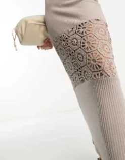 ASOS DESIGN - Vestito Midi Color Tortora A Coste Con Dettaglio All'uncinetto E Scollo Rotondo -Vendite ASOS Maternity || RIVER ISLAND || Monki 204624601 4