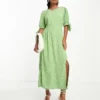 Nobody's Child Petite - Esme - Vestito Midi Con Dettaglio Laccetti Sulle Maniche Verde A Fiorellini