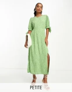 Nobody's Child Petite - Esme - Vestito Midi Con Dettaglio Laccetti Sulle Maniche Verde A Fiorellini