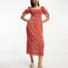 ASOS DESIGN - Vestito Midi Plissé Con Scollo Squadrato E Maniche A Sbuffo Rosso A Fiori