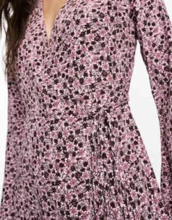 Glamorous - Vestito Midi A Portafoglio Con Maniche A Campana A Fiori Viola E Marroni -Vendite ASOS Maternity || RIVER ISLAND || Monki 204692031 3