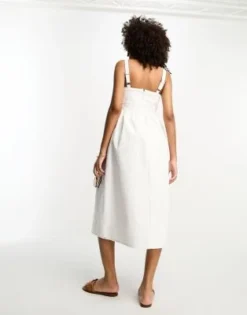 River Island - Vestito Midi Bianco A Corsetto In Denim Con Spalline Sottili -Vendite ASOS Maternity || RIVER ISLAND || Monki 204712883 3