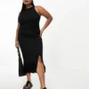 River Island Plus - Vestito Midi Nero A Coste Con Scollo A Vogatore