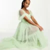 Esclusiva Lace & Beads Petite - Vestito Lungo In Tulle Verde Salvia Con Fondo Asimmetrico E Spalle Scoperte
