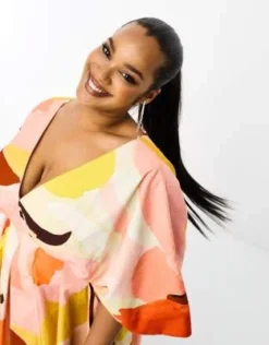 ASOS DESIGN Curve - Vestito Corto Strutturato Con Scollo A V Rosa Con Stampa -Vendite ASOS Maternity || RIVER ISLAND || Monki 204861455 4