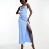 Esclusiva In The Style Tall - Vestito Lungo In Raso Blu Con Scollo Ad Anello E Lacci Sul Retro