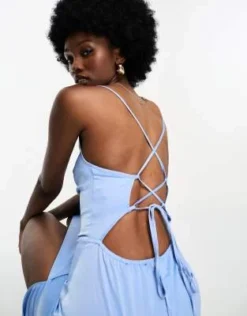 Esclusiva In The Style Tall - Vestito Lungo In Raso Blu Con Scollo Ad Anello E Lacci Sul Retro -Vendite ASOS Maternity || RIVER ISLAND || Monki 204939052 3