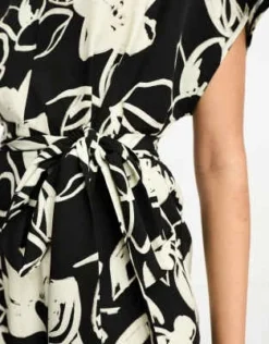 ASOS DESIGN - Vestito Midi Con Scollo A V E Cintura Bianco E Nero A Fiori -Vendite ASOS Maternity || RIVER ISLAND || Monki 204948686 3
